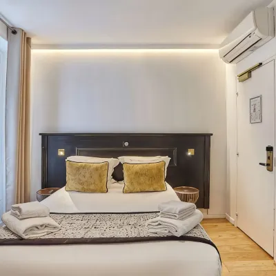 Eiffel Rive Gauche Hotels near Champs de Mars