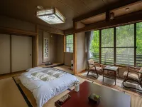 Shirokotsu Onsen Korinoyu-Sasaya Hotels near Zengoro Fall