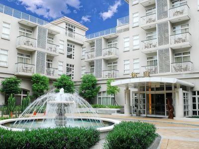 Westlake Resort Hotel