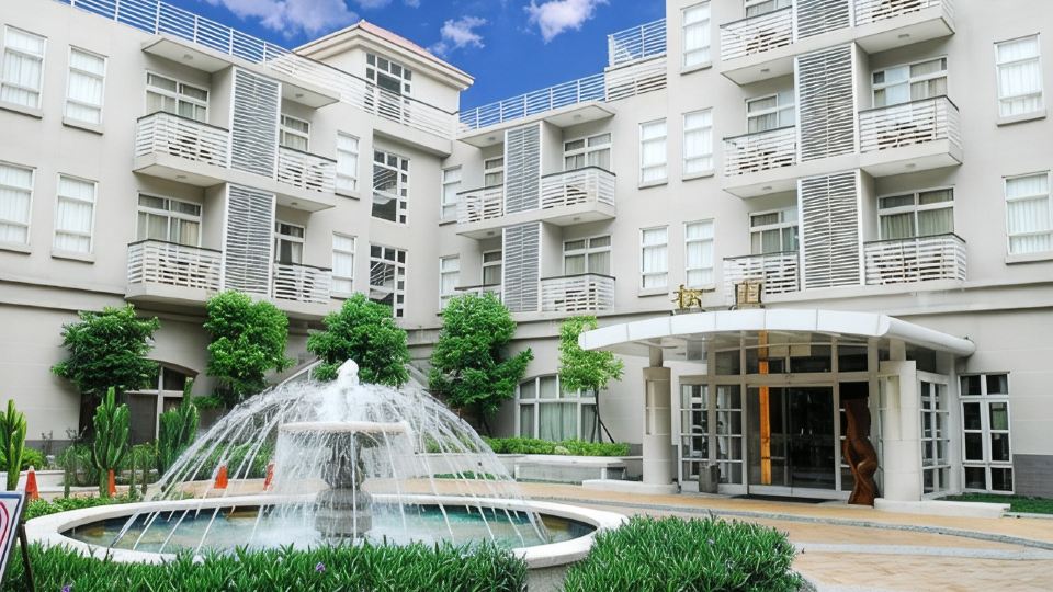 Westlake Resort Hotel