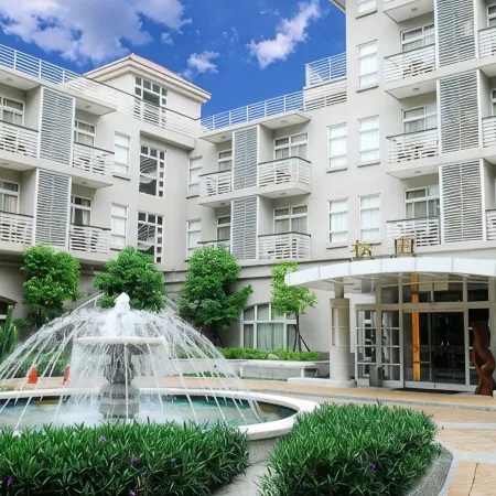 Westlake Resort Hotel