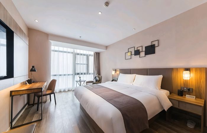 Xinghai Homestay (Zhengzhou Erqi Square Subway Station)
