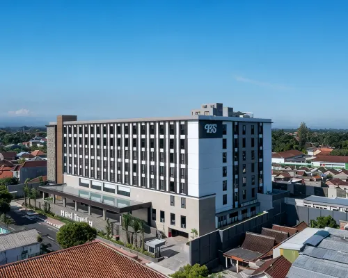 โรงแรมซันติกา บลิตาร์ โรงแรมในบลิตาร์