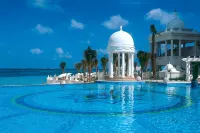 Riu Palace Las Americas - All Inclusive - Adults Only - Beach