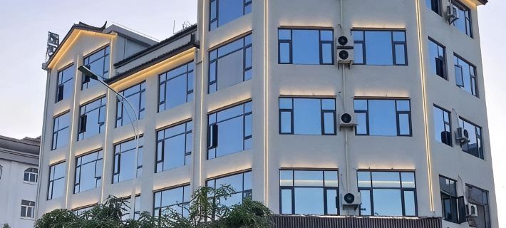 Qianyue Hotel Hotels in Binchuan