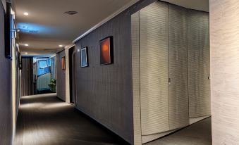 Pure meworld hotel