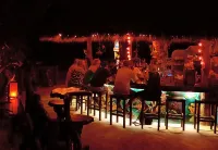 Lanta Castaway Beach Resort - bar