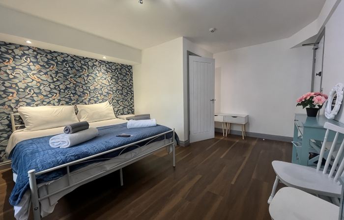 LilyRose Hotel