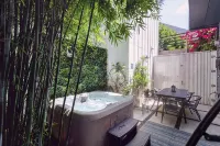 4 Br Luxury Designer Home Hot Tub, Parking Garage Near San Francisco UC Berkeley
