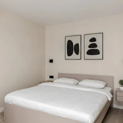 Apartments Knokey Dovzhenko ビクトリーパーク周辺のホテル