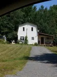 Cozy Cabin in Barss Corner with hot tub. Pet-Friendly!