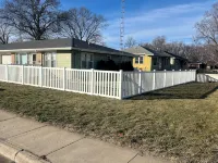 1950's Retro Ranch. Conveniently located off Highway 281 - Homestays
