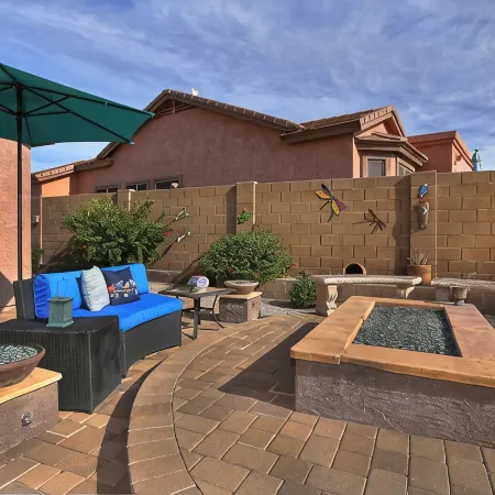 Beautiful 3 Bdrm./2 Bath Gold Canyon home w/heated pool in private setting