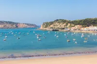 Apartment with Stunning Beach View, Very Cozy and Comfortable - Balkoner