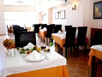 Helen Hotel - breakfast