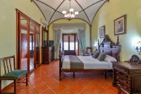 Hotel Las Palmeras by Vivere Stays - balcony