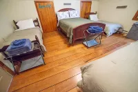 Charming 4-bedroom house with WiFi, AC in brilliant Williamsport - 3성급