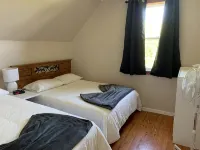 Situated on the beautiful Cabot Trail overlooking the  Margaree river - 2 étoiles