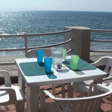 BEACHFRONT on a Budget! ~ Condo Sereno ~ Low Beachfront Rate!