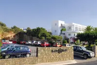 Lato Hotel - parking