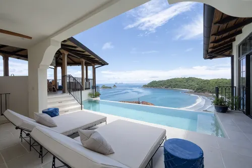 Las Catalinas-Casa Chameleon's neighbor perfect for large groups, amazing views