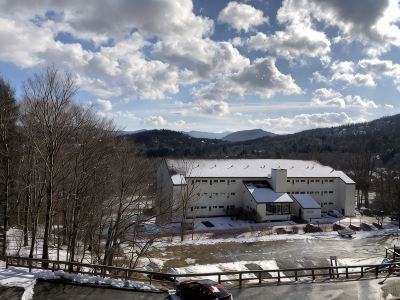 Sugarbush Mountainside Retreat - Ski in ski out