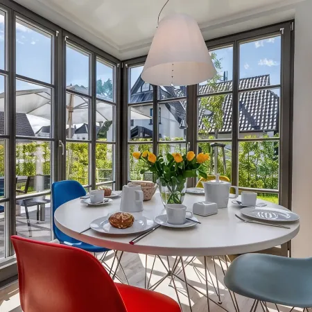 Exclusive Apartment in Central Location with Garden, Fireplace, Wlan, PS5, Fifa26, Karaoke