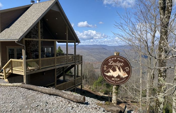 Escape the Heat! Luxury 6 Br 300 ft to Cupp Run Hot Tub in/Outdoor Fireplace