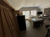 Charming 2-bedroom cabin with WiFi in brilliant Winston-Salem - 샬레 호텔