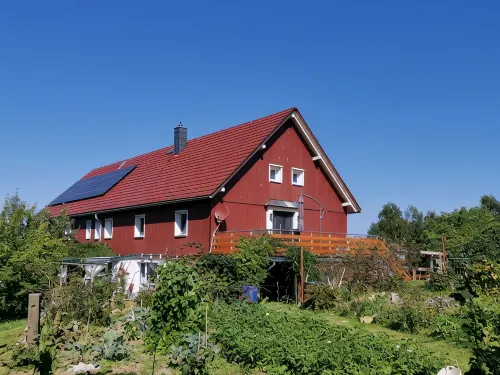 Moderne Ferienwohnung mit Großem Außenbereich, Familien- und Haustierfreundlich