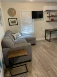Quiet, peaceful little cabin just one mile from flowing wells marina