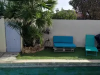 Comfortable house 5 minutes from Aix-en-Provence Hotels in Venelles