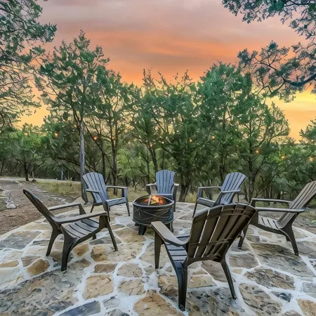 Charming Hill Country Cabin on 6 private acres
