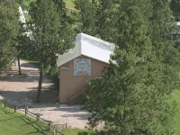 Black Hills Cabins and Motel at Quail's Crossing - 2-Star