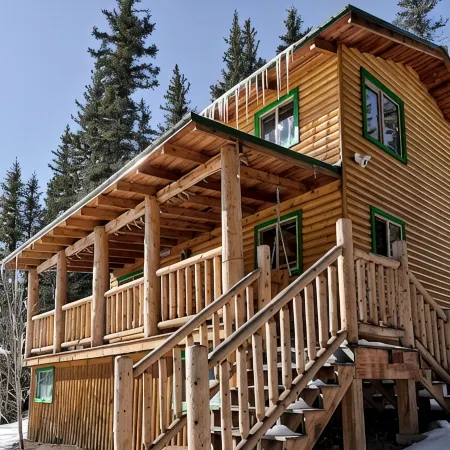 Iconic Mountain Cabin | River | Couples | Peaceful (pet-friendly)
