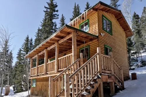 Iconic Mountain Cabin | River | Couples | Peaceful (pet-friendly)