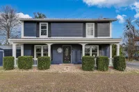 Lake Murray Oasis - 4BR/4BA w/ Pool-HotTub-GameRoom-Beach Area-Playset-Firepit! - 4-Star