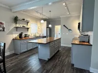 Grace Delani Getaway. Charming 3 bedroom home located in Gastonia, NC. - Homestays
