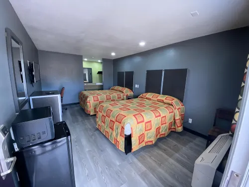 Town House Motel - Motels