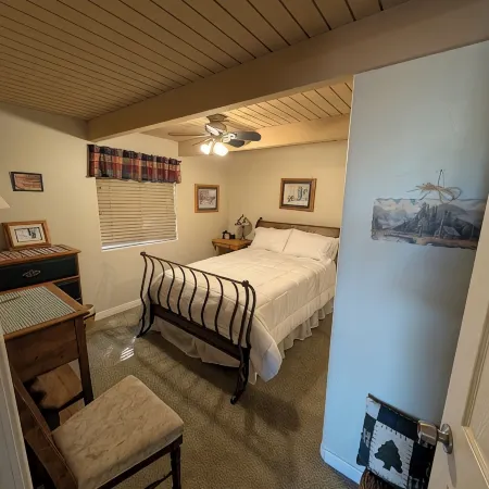 Cozy Cabin/Lake View