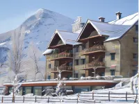 Aparthotel Sarrato - Apartments