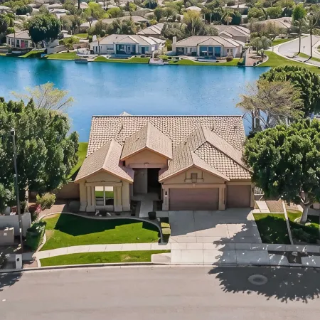 Waterfront in Ocotillo, 4Br, 2BA, Heated Pool