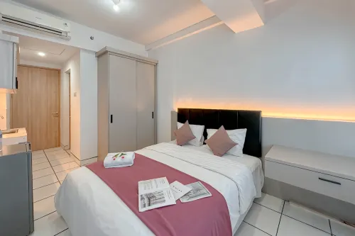 Comfy and Neat Studio at The City Square Surabaya Apartment By Travelio -  Apartamentos vacacionales