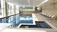 Island Resom - Pools