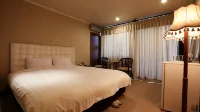 Lake Hills Hotel Songnisan - bar