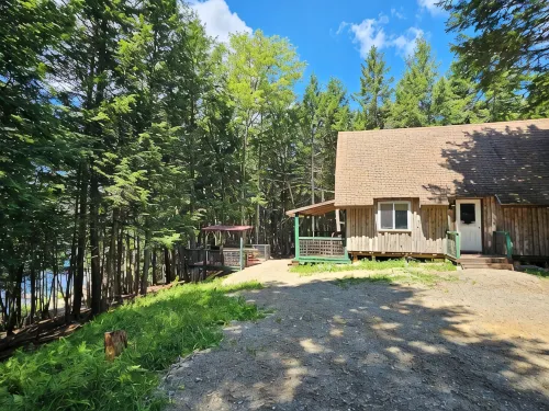 Spacious cabin on beautiful Long Lake w/waterfront view, private dock, fire pit. - Hytter