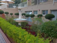 Purple Olive Guest House Hotels near Sinoville