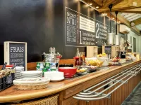Ibis Lyon Est Bron
