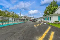 Riviera Motel - Park Yeri