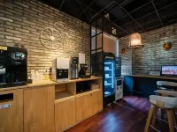 釜山明知海景JK飯店 下端附近的飯店